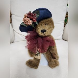 Boyds Bears Aunt Yvonne Dubeary